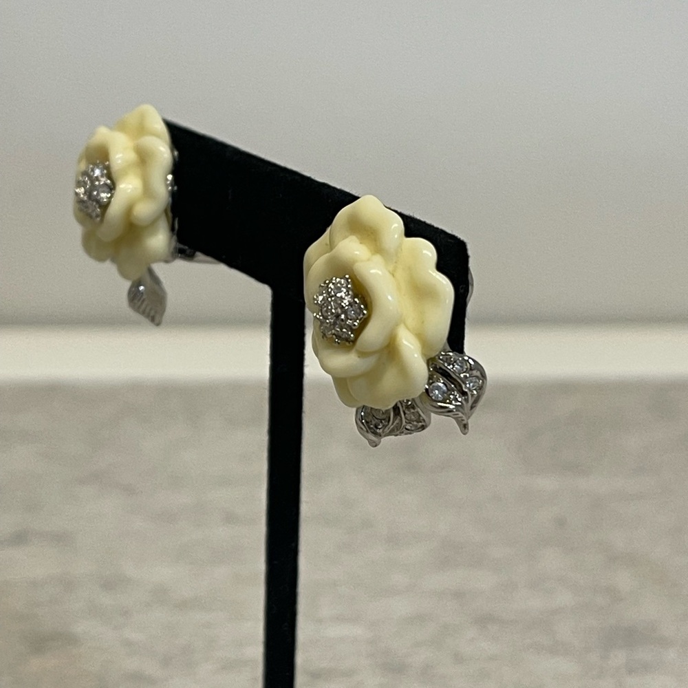 Nolan Miller Flower Rhinestone Earrings ๐ - Picture 2 of 7